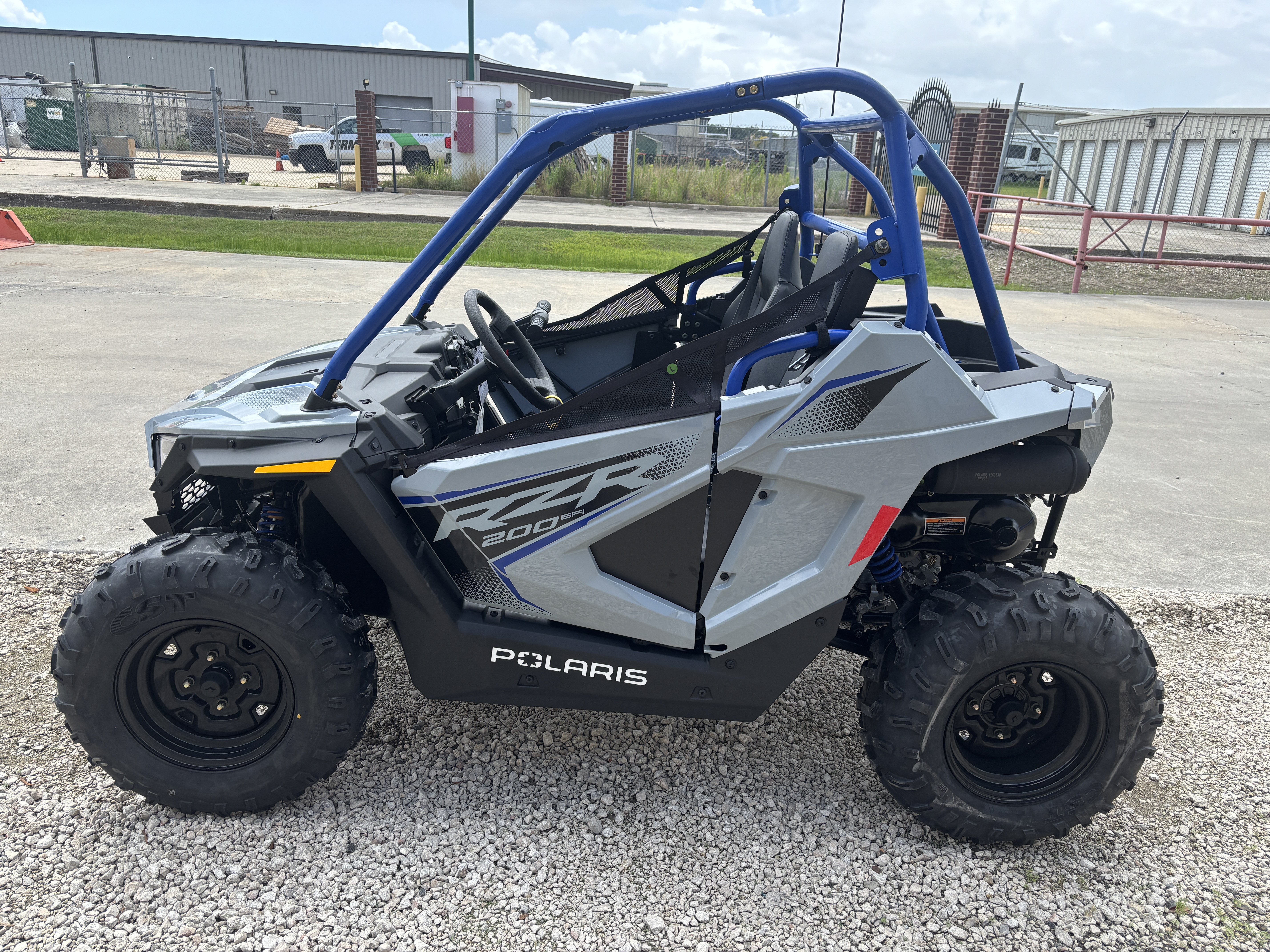2026 POLARIS RZR 200 EFI Storm Gray RTV