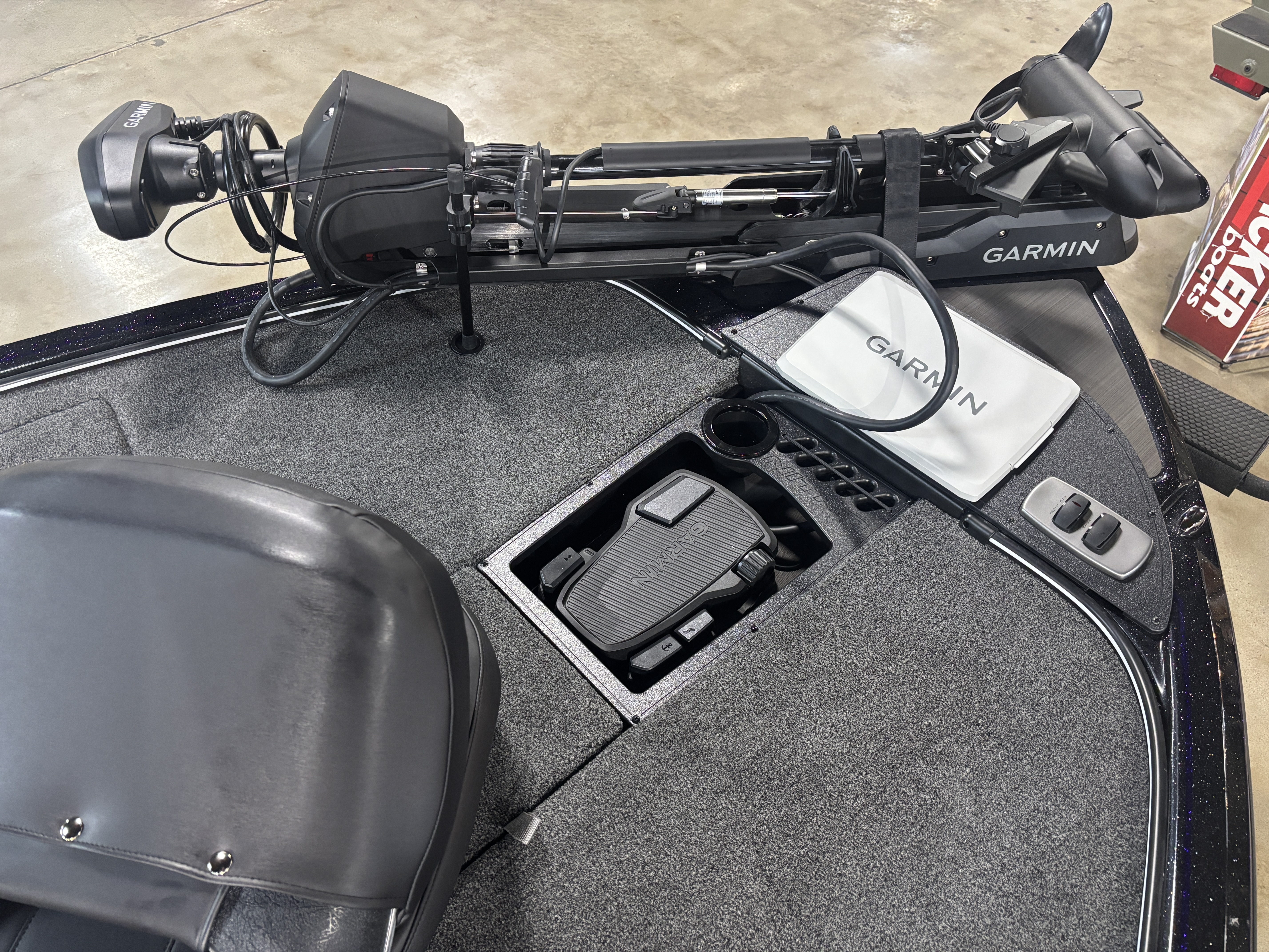 2027 Nitro NZ19XLG1 BASS BOAT