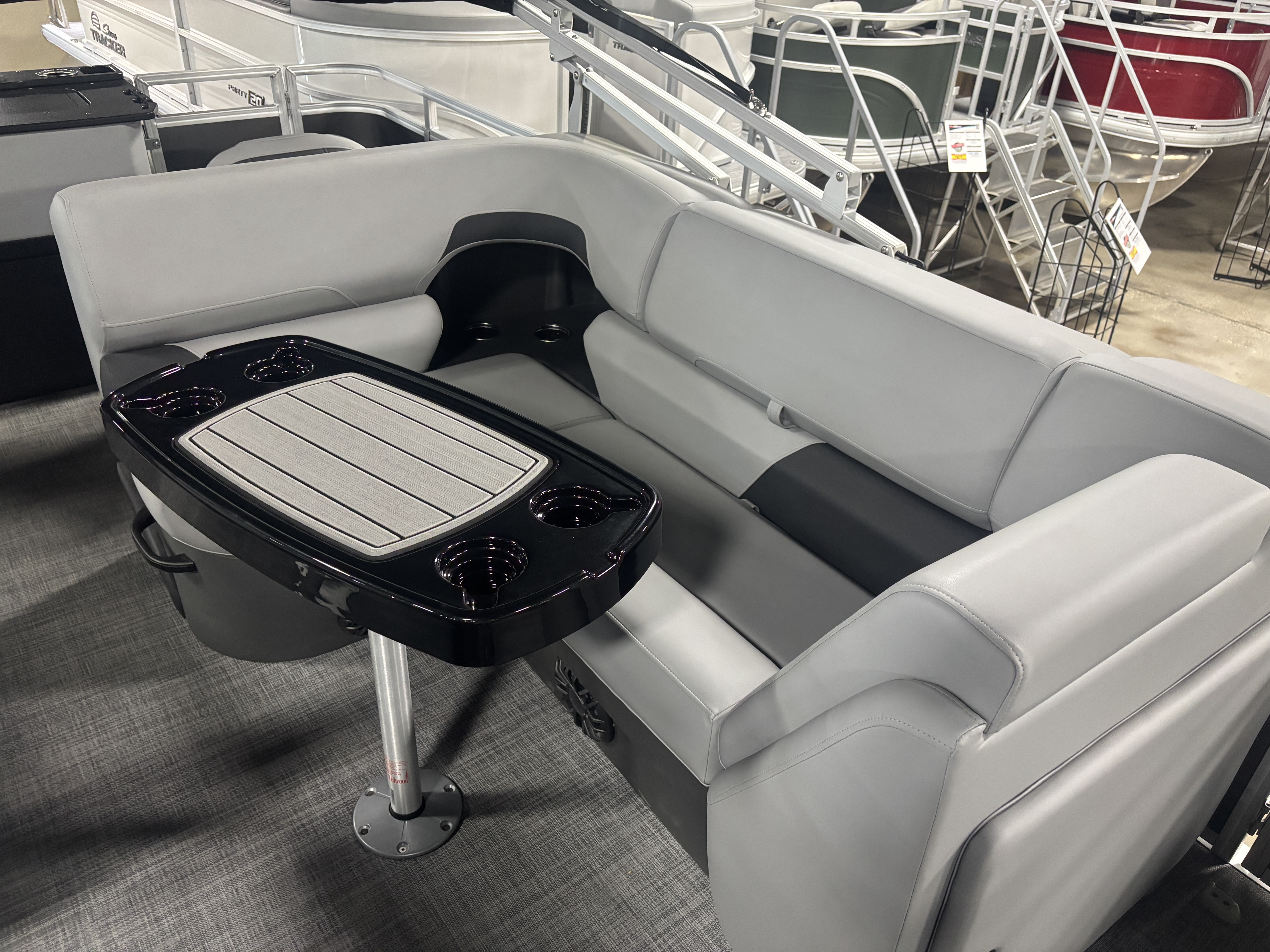 2027 Sun Tracker SF20 PONTOON BOAT