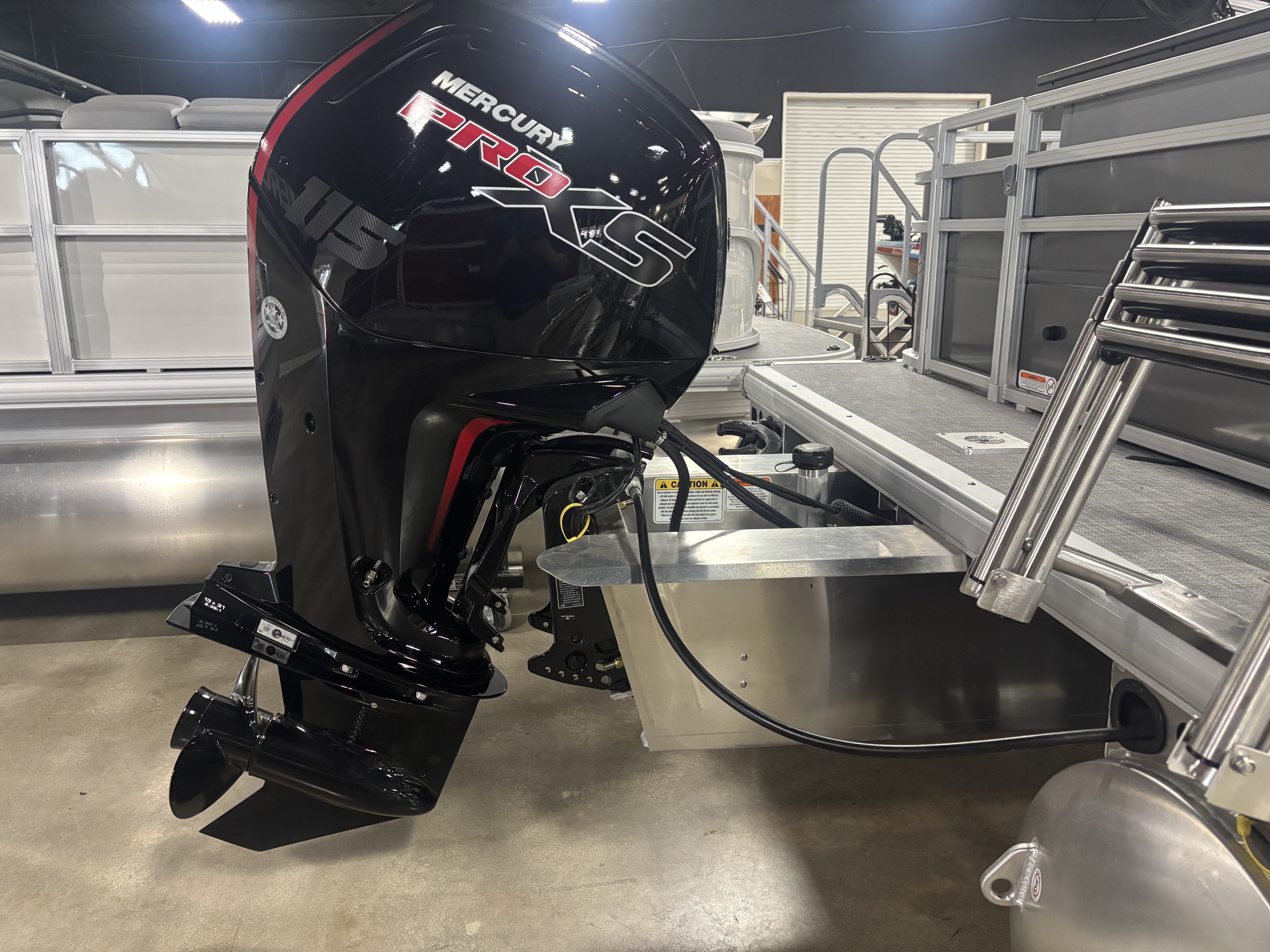 2027 Sun Tracker SF20 PONTOON BOAT