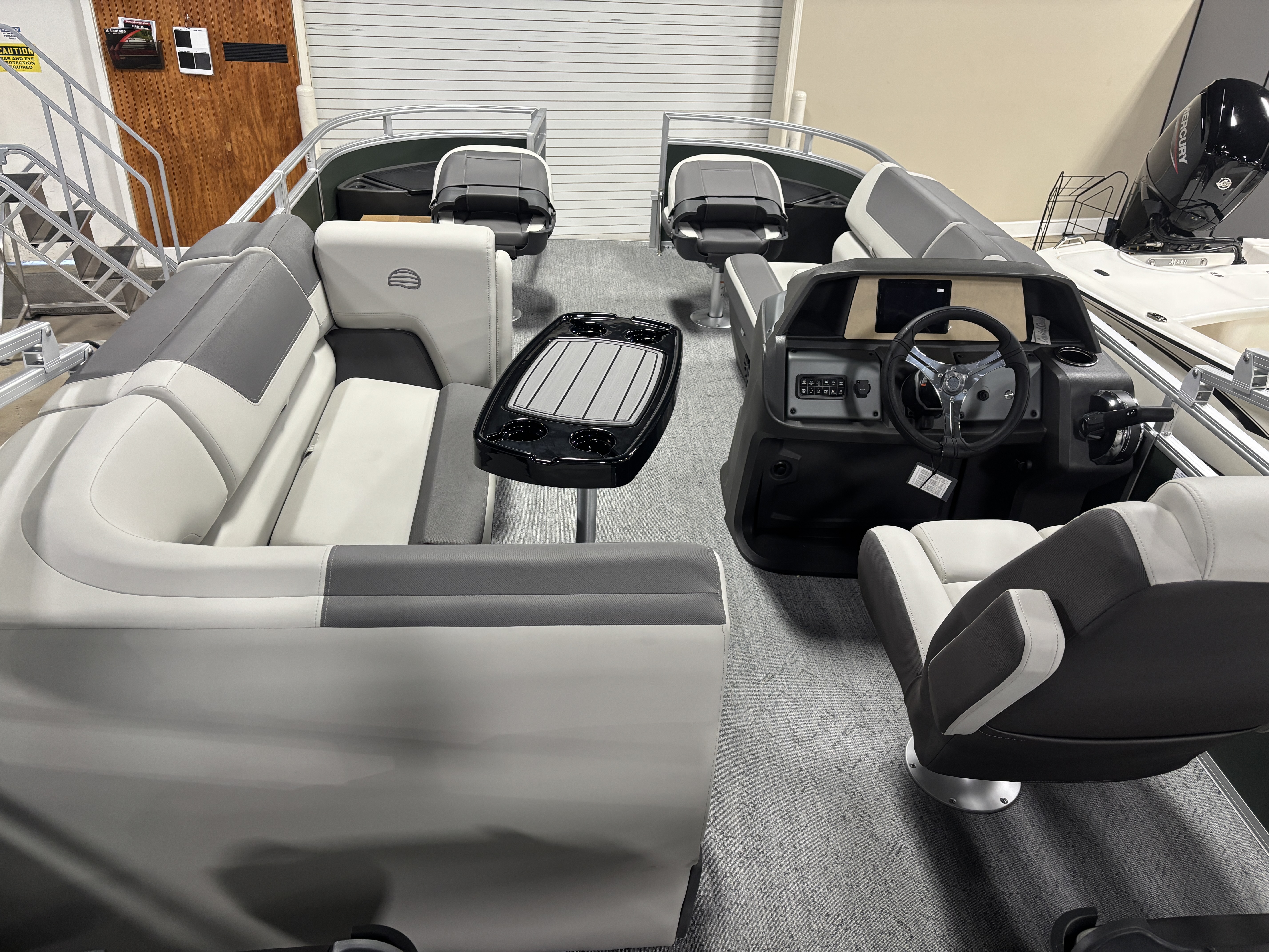 2027 Sun Tracker SFB20 PONTOON BOAT