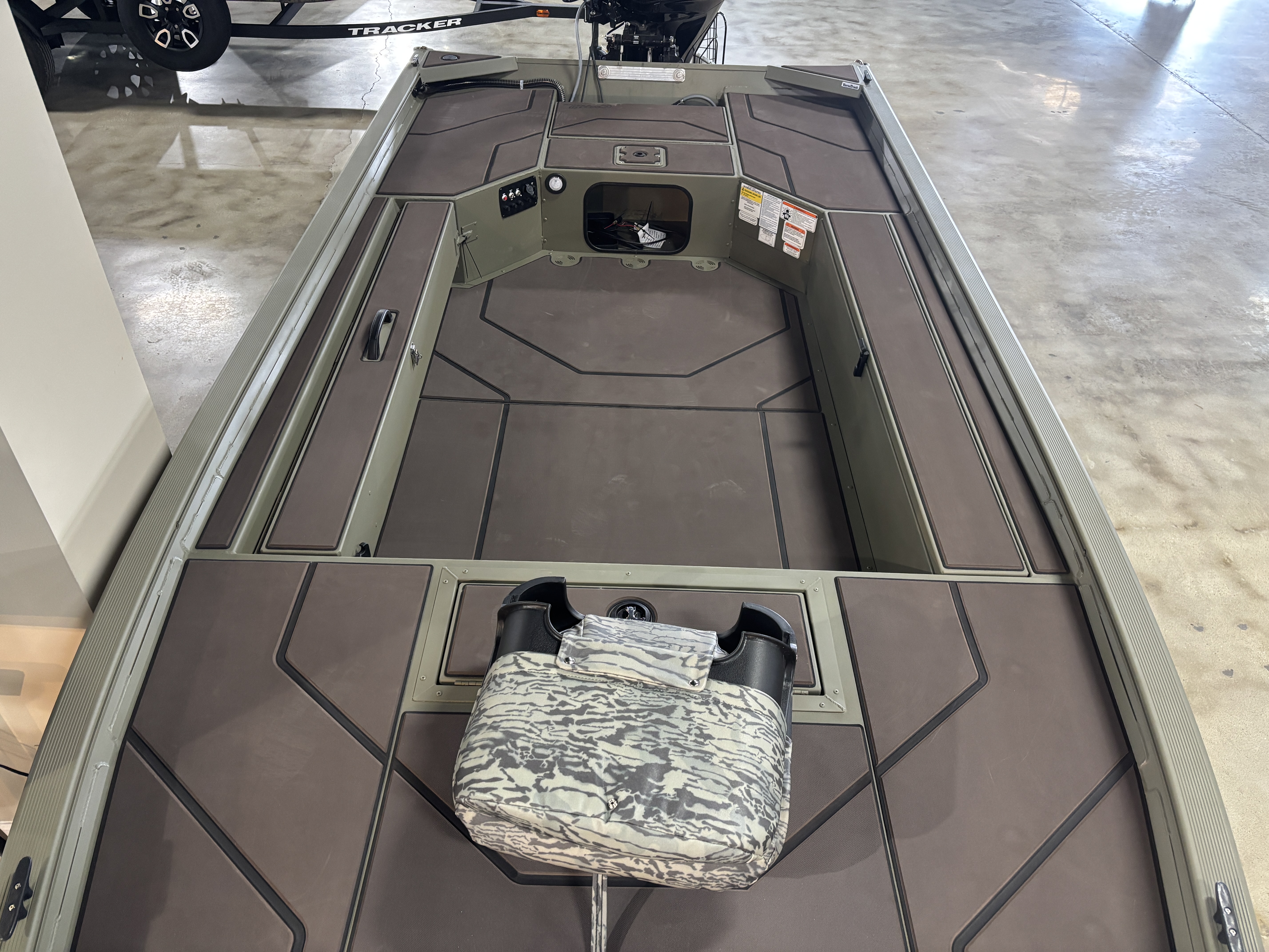 2027 WHITE RIVER T1654SP UTILITY BOAT
