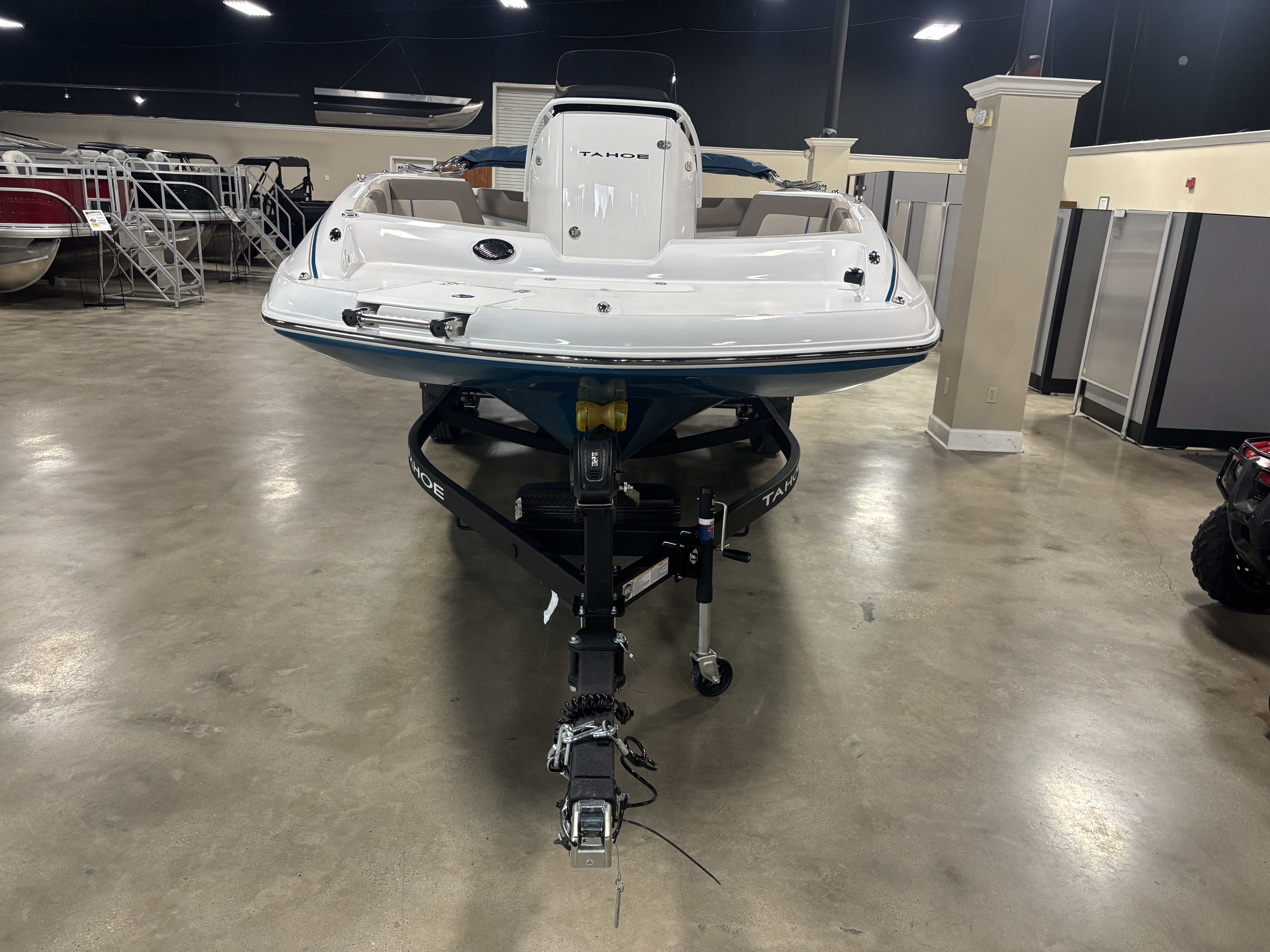 2027 Tahoe TAH2150CC SKI BOAT