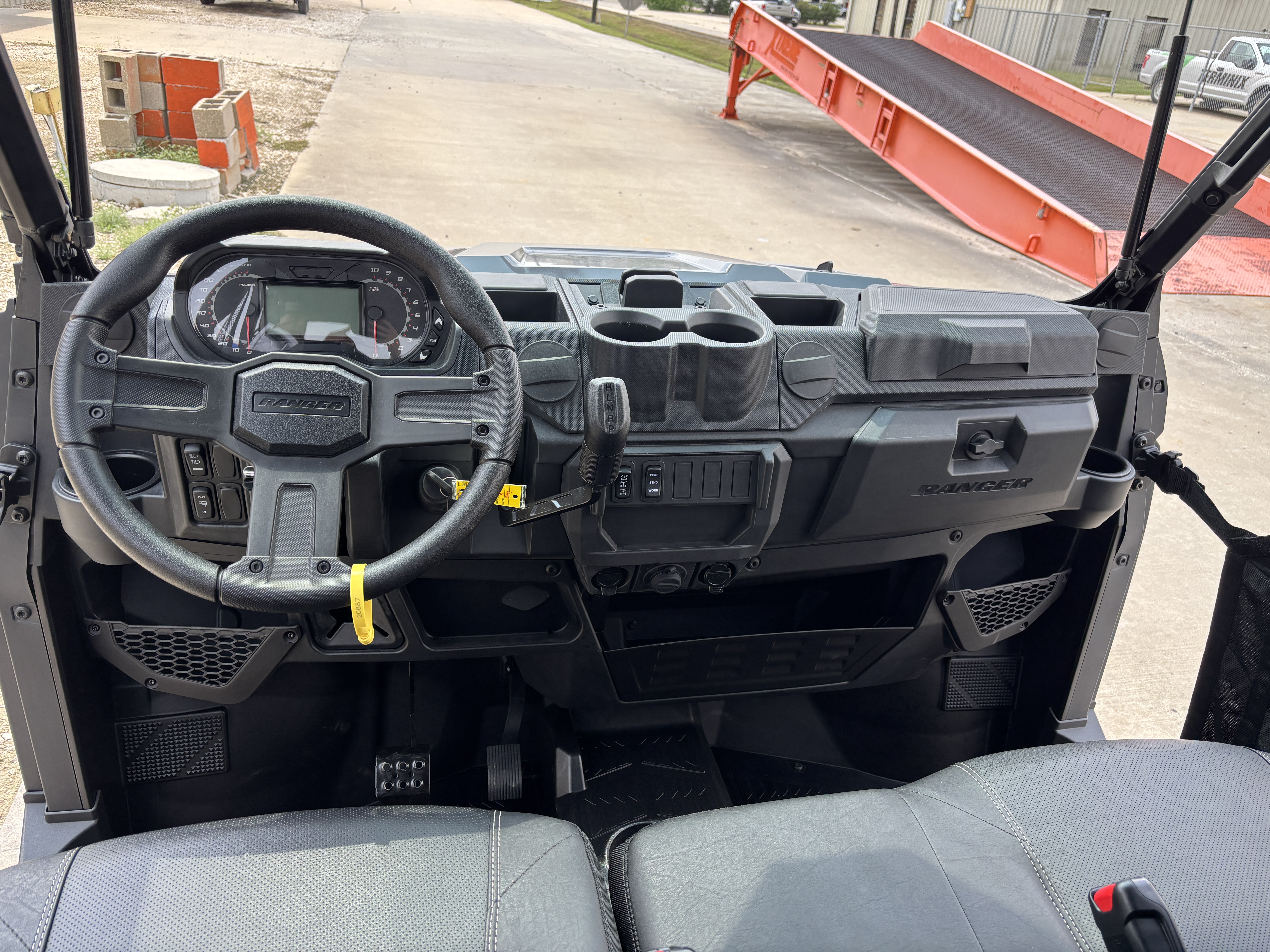 2026 POLARIS Ranger Crew XP 1000 Premium Stealth Gray RTV