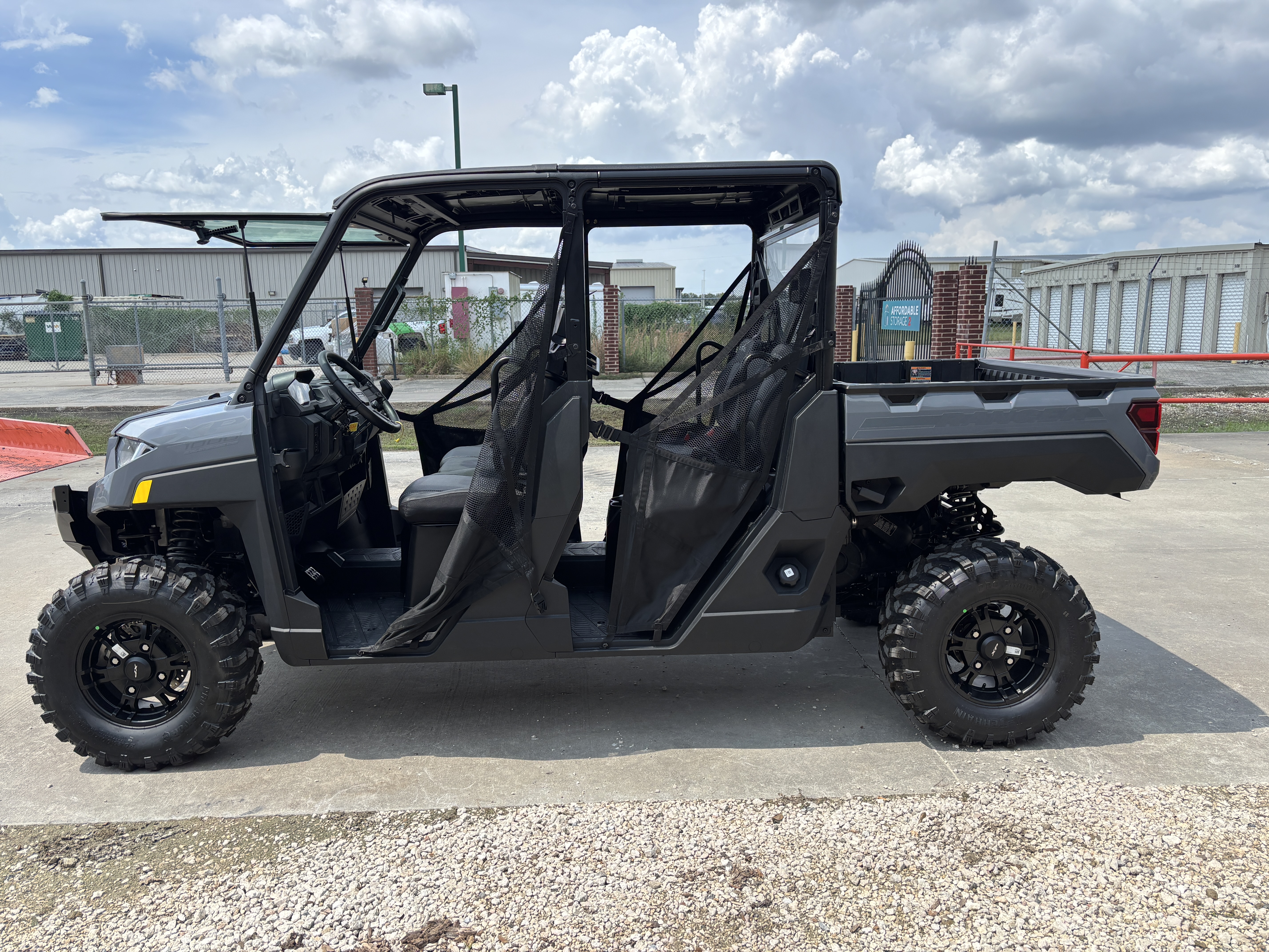 2026 POLARIS Ranger Crew XP 1000 Premium Stealth Gray RTV