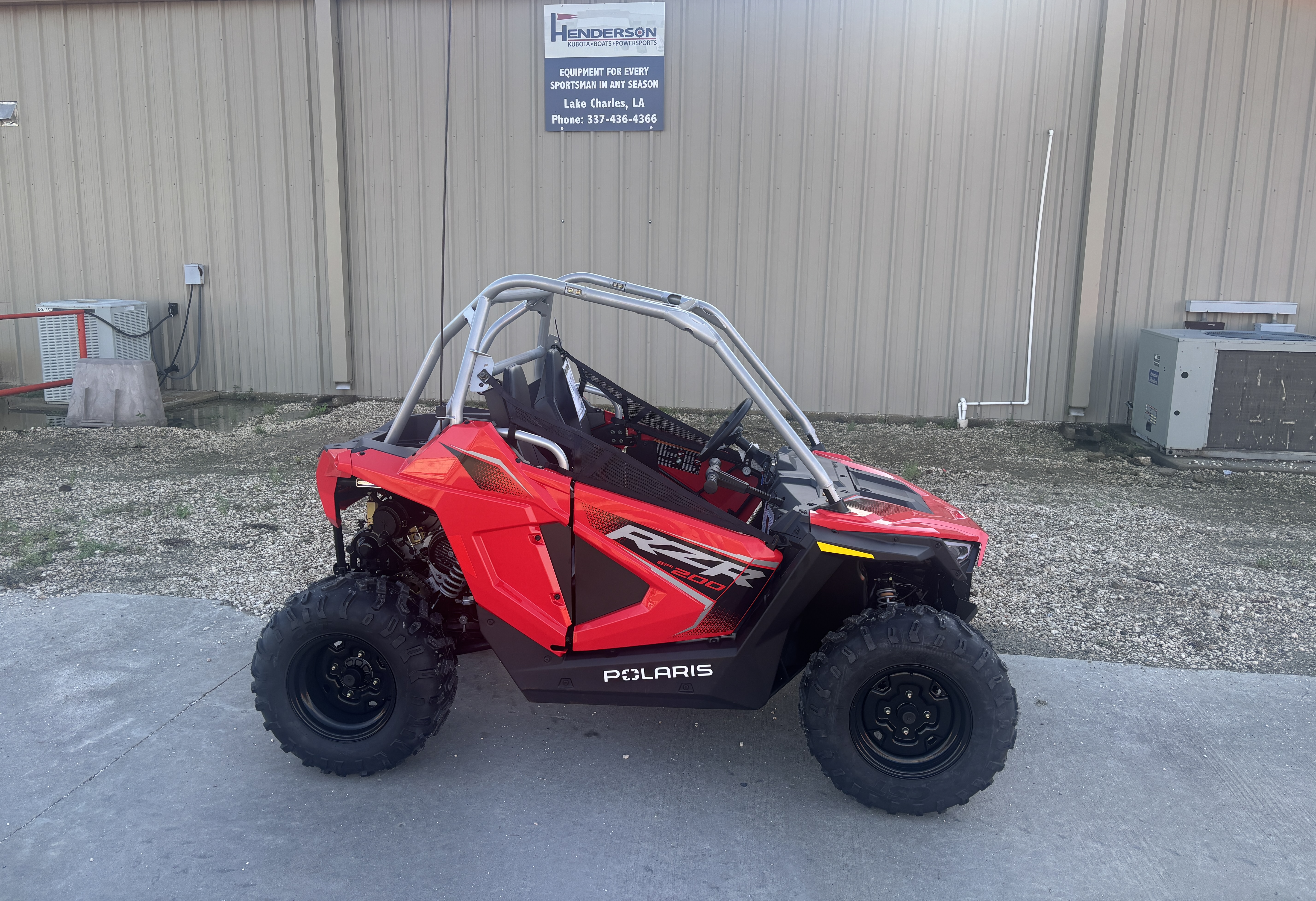 2026 POLARIS RZR 200 EFI Indy Red RTV