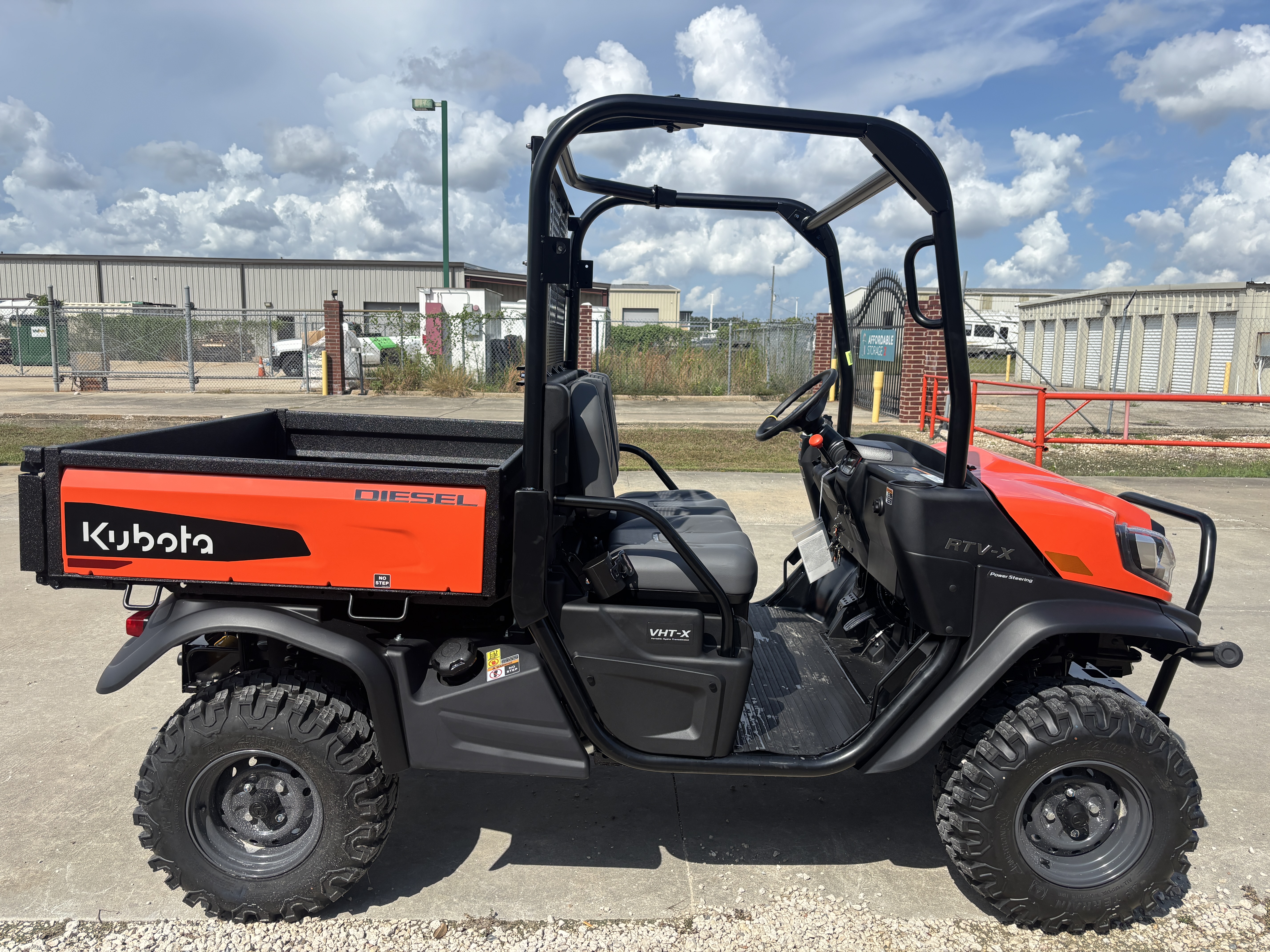 2027 KUBOTA RTVX2-SKLH-1 RTV