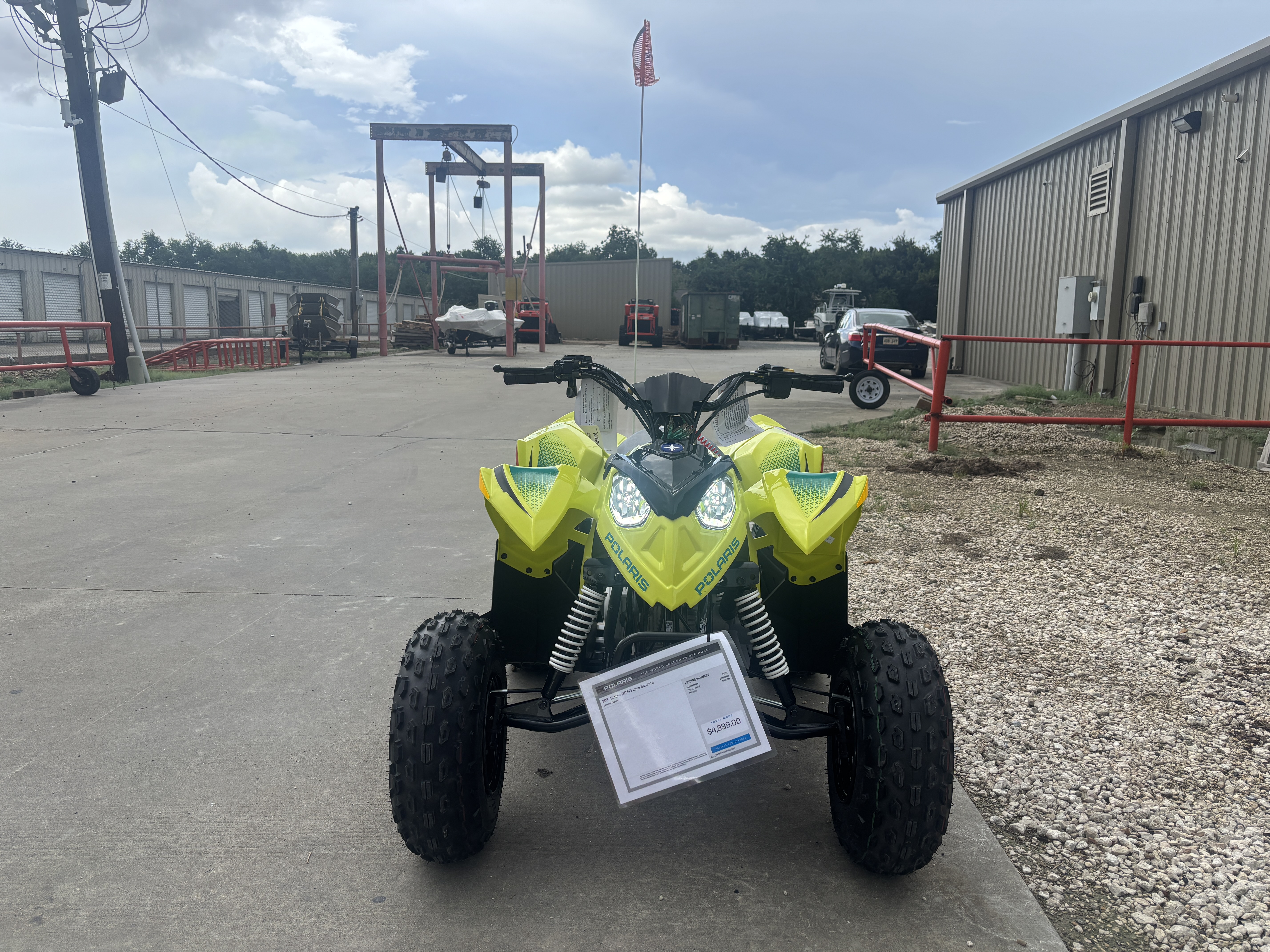 2027 POLARIS 2027 Outlaw 110 EFI Lime Squeeze ATV