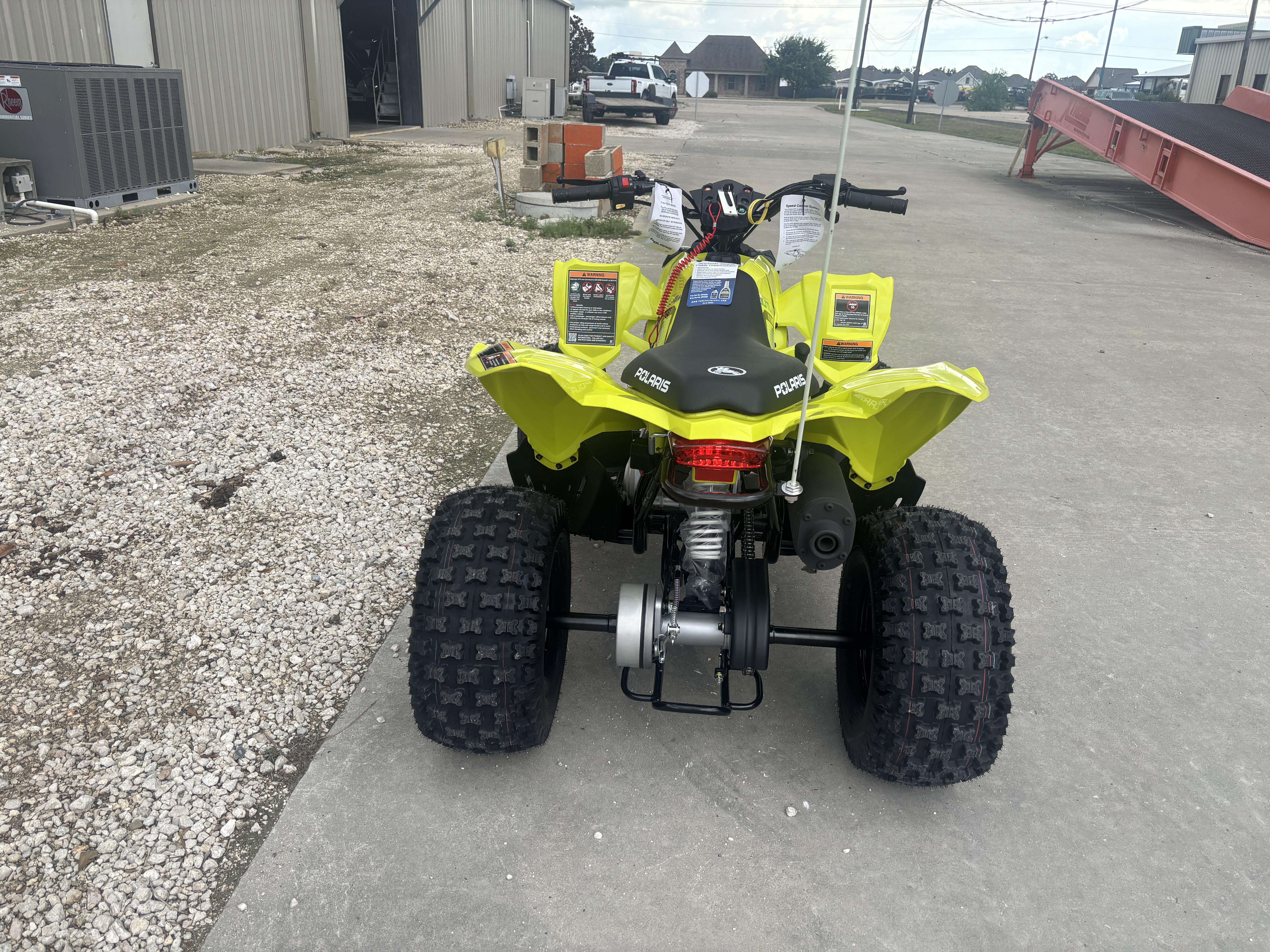 2027 POLARIS 2027 Outlaw 110 EFI Lime Squeeze ATV