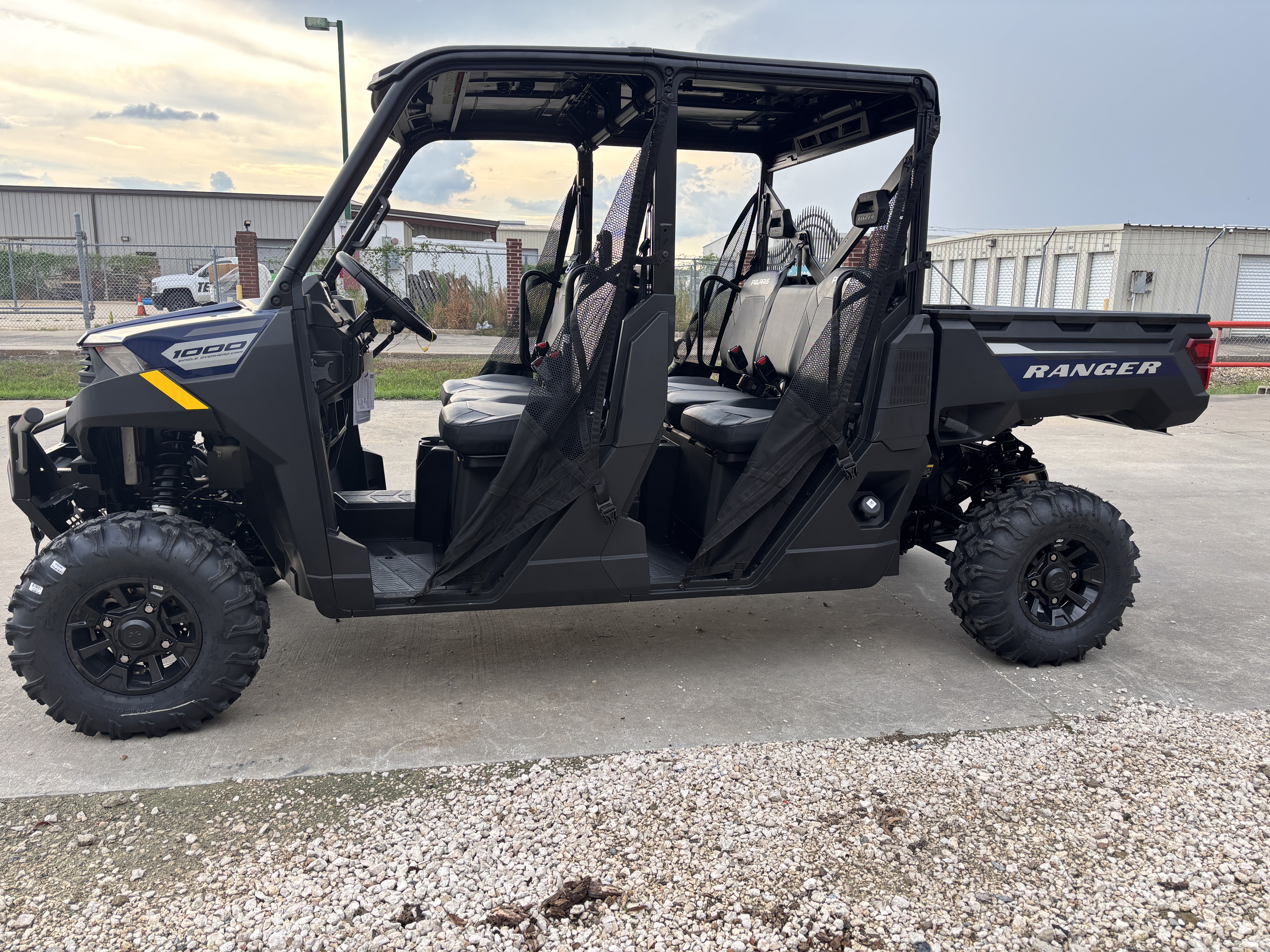2027 POLARIS Ranger Crew 1000 Premium Springfield Blue RTV
